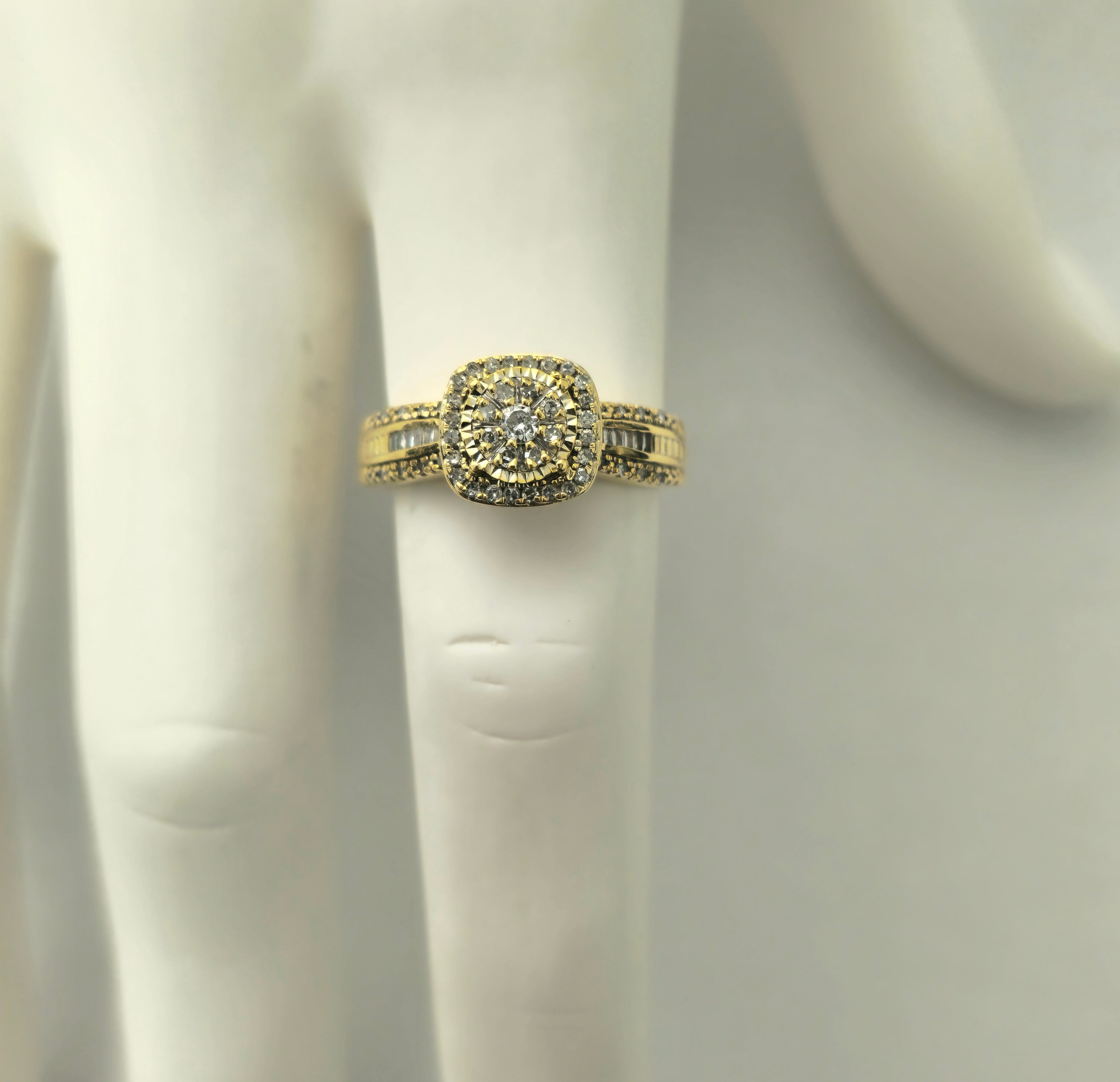 0.60 Carat Total Diamond Wedding Ring in 10k yellow Gold
