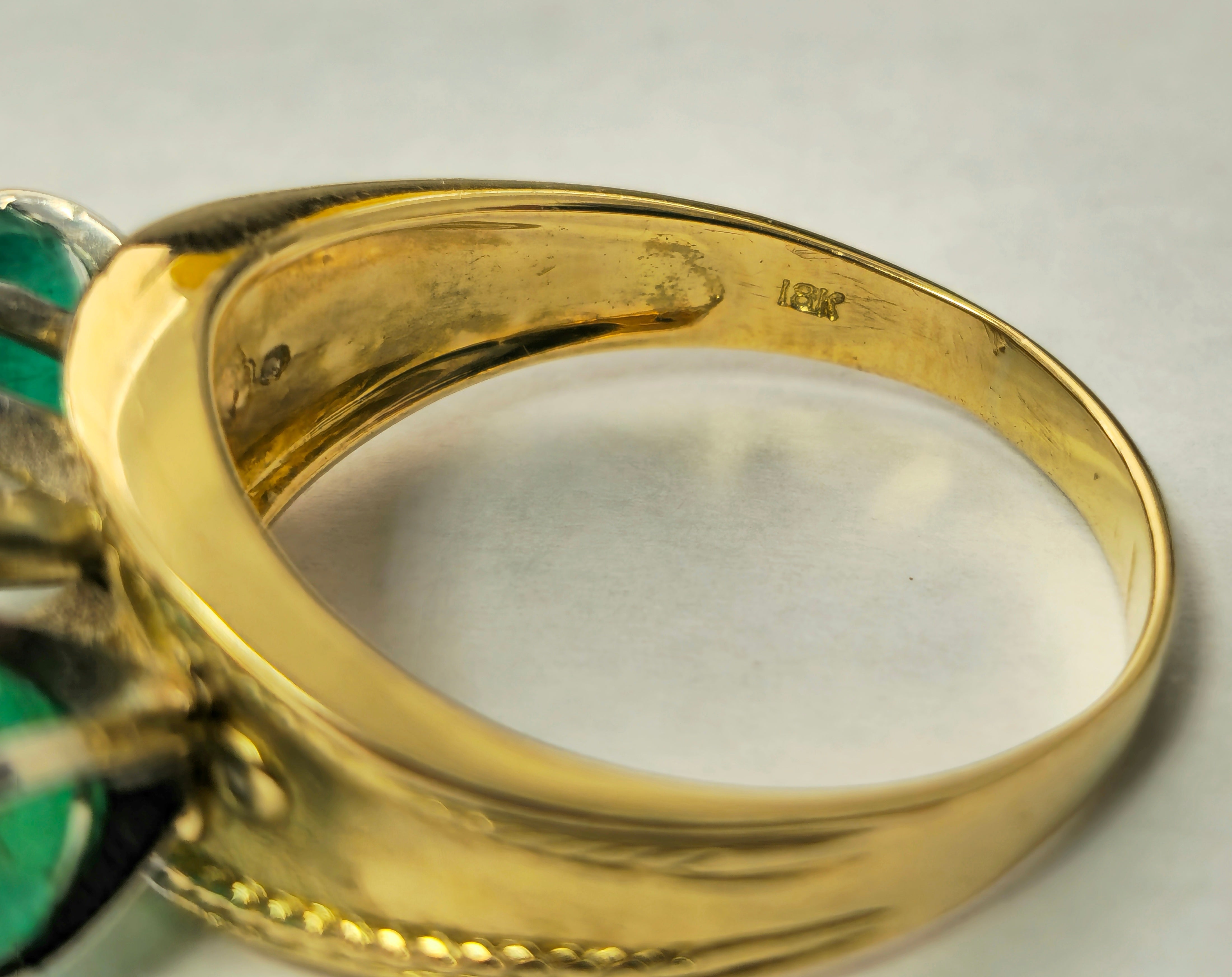 Yellow Sapphire & Emerald Cocktail Ring in 18k yellow Gold