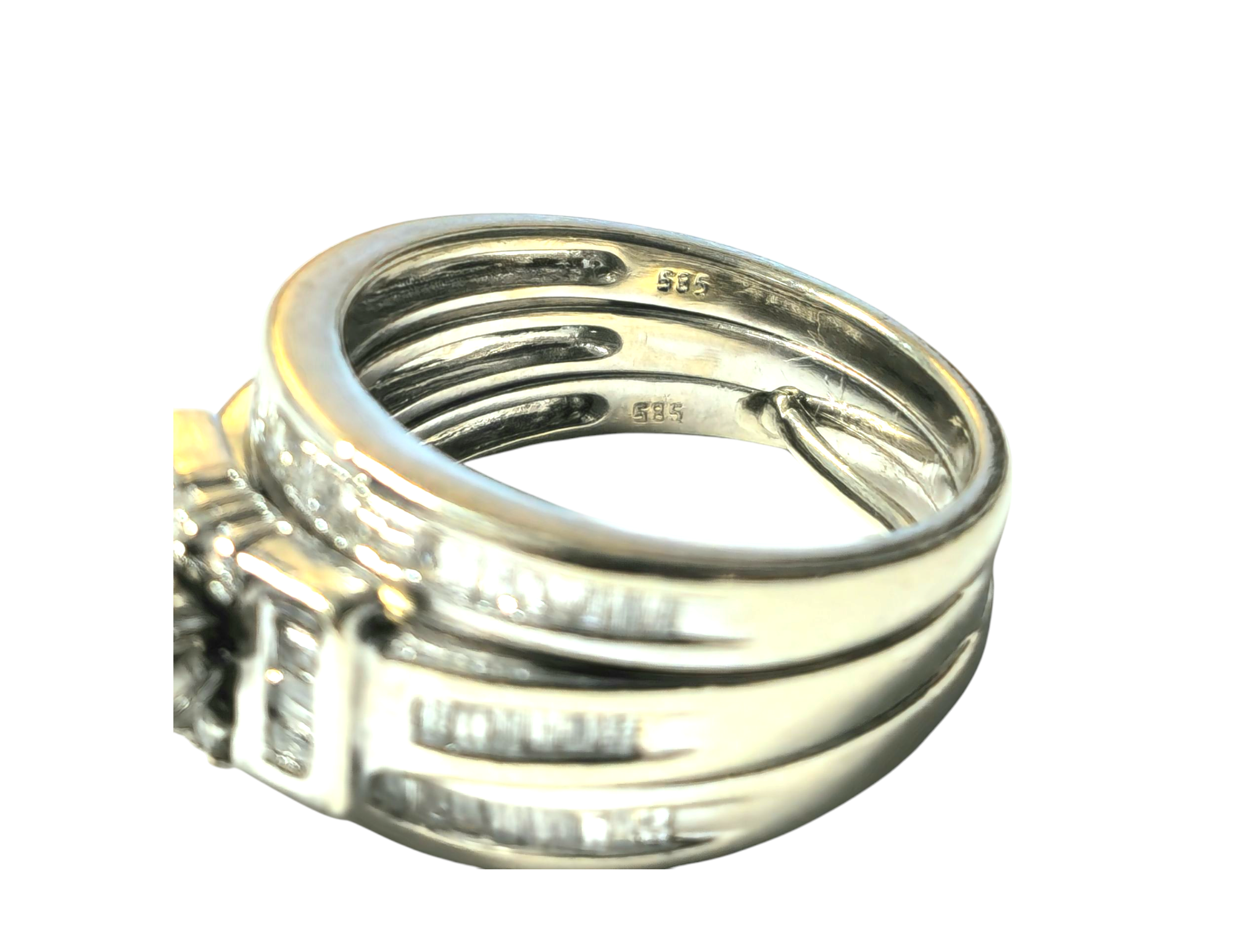 Vintage Diamond Engagement Ring in 14k White Gold