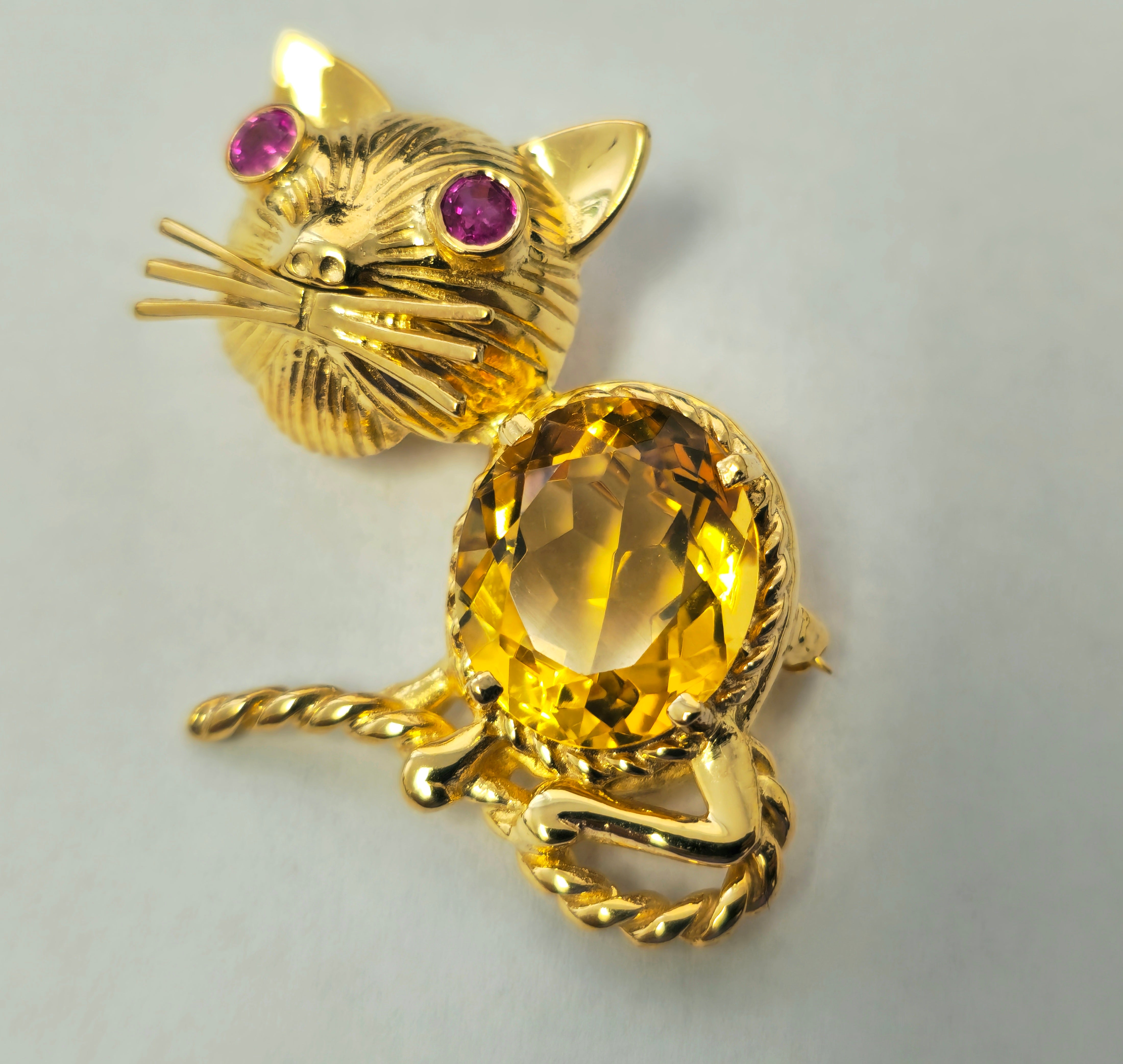 Cat Motif Ruby and Citrine Pin in 14k Yellow Gold