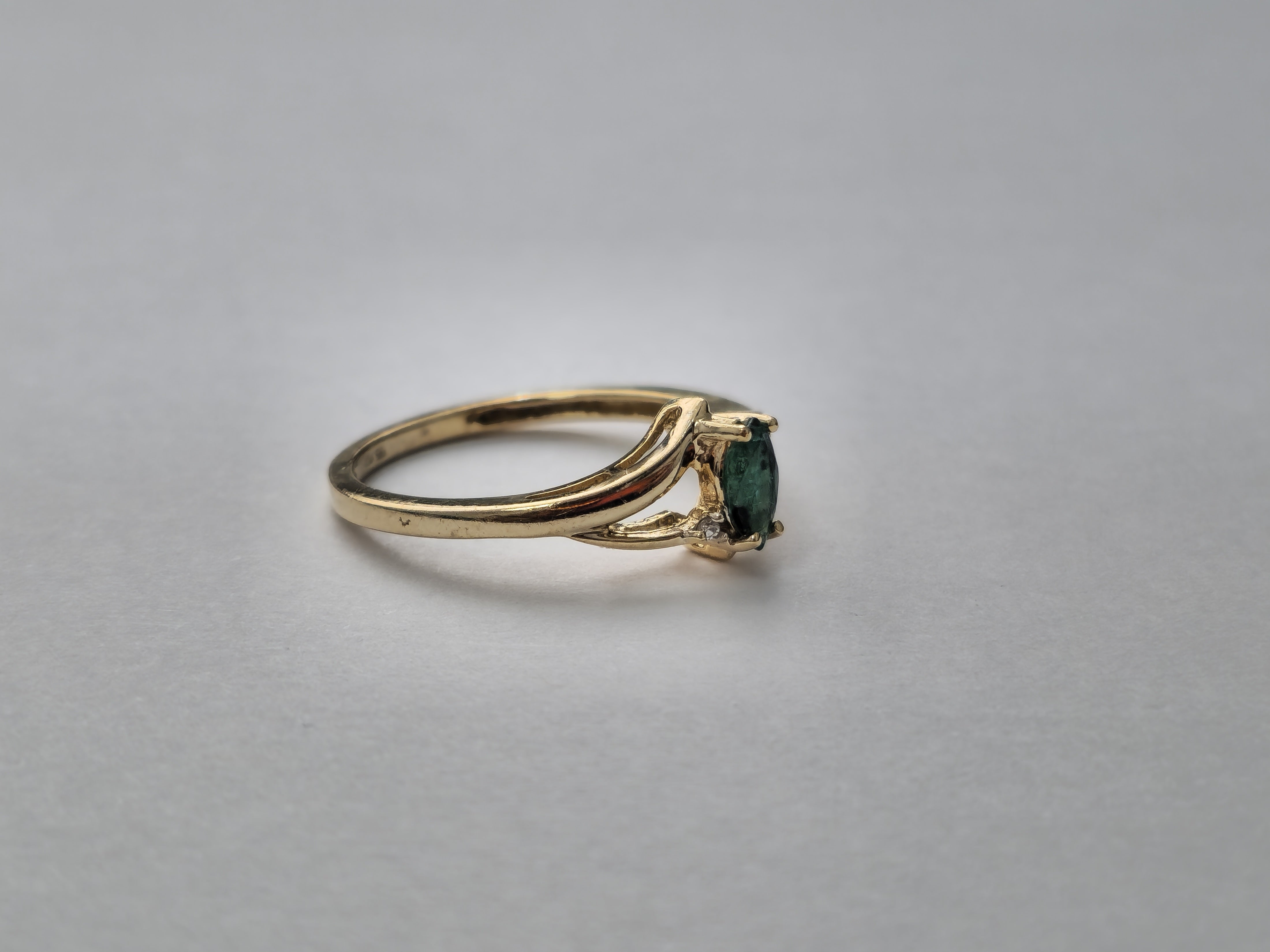 Vintage Marquise Natural Emerald Ring