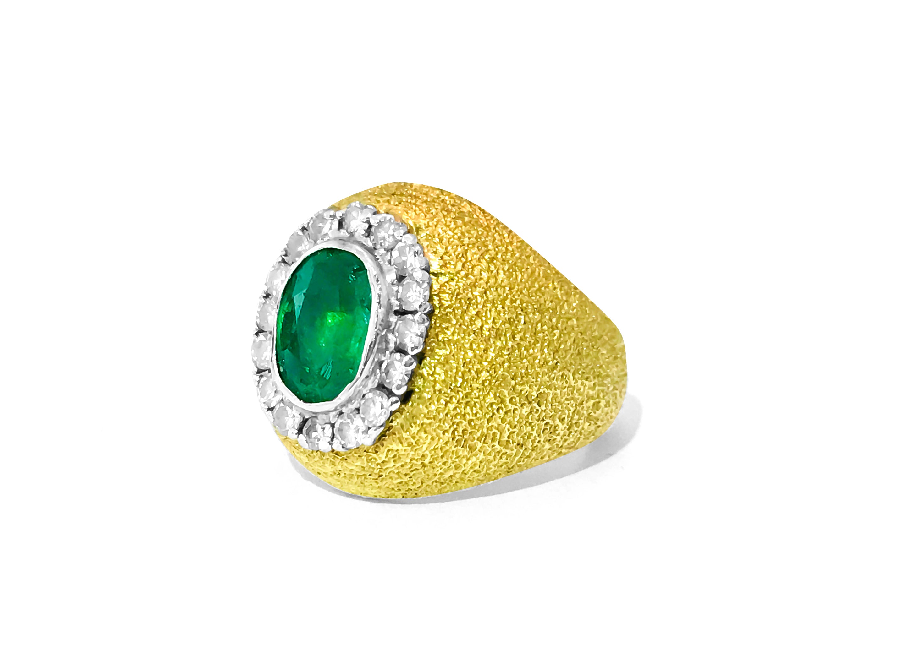 18k Gold Vintage 2.5 ct Emerald And Diamond Ring