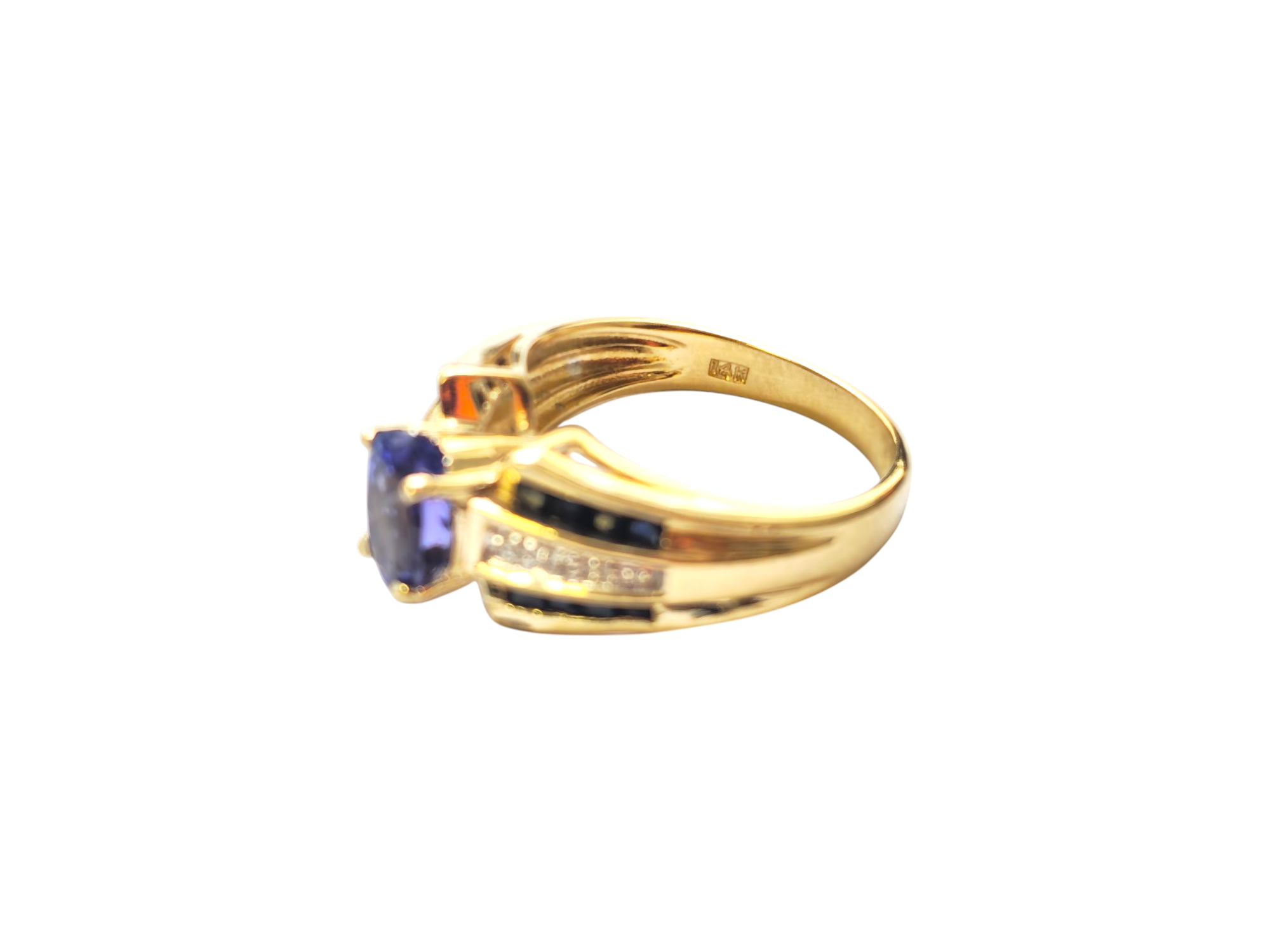 Natural 1.50 Carat Tanzanite & Diamond Ring