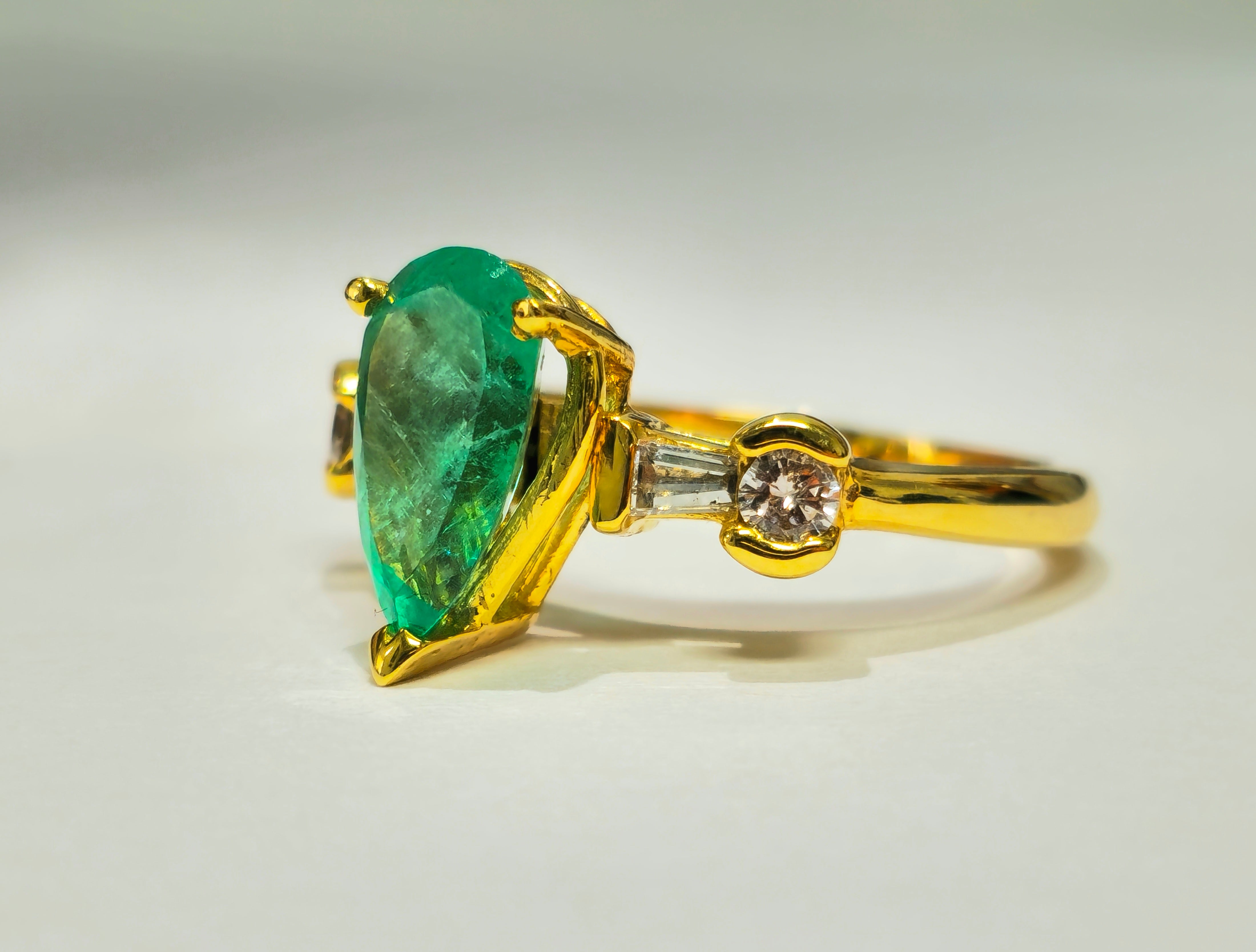 Womens 14K Yellow Gold, 2.30CT Diamond & Emerald Ring