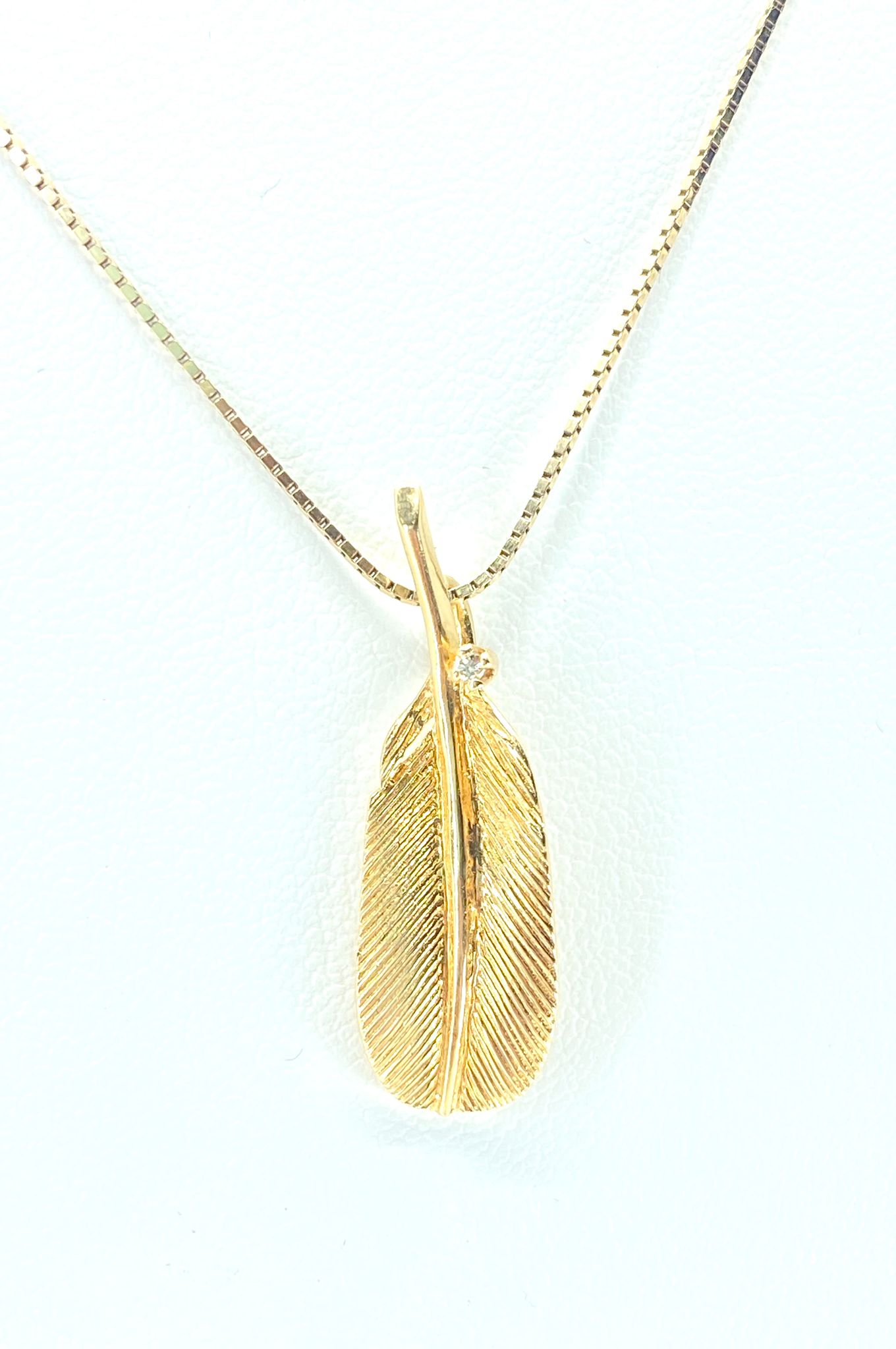 Victorian 14k Gold & VS Diamond Leaf Pendant For Her