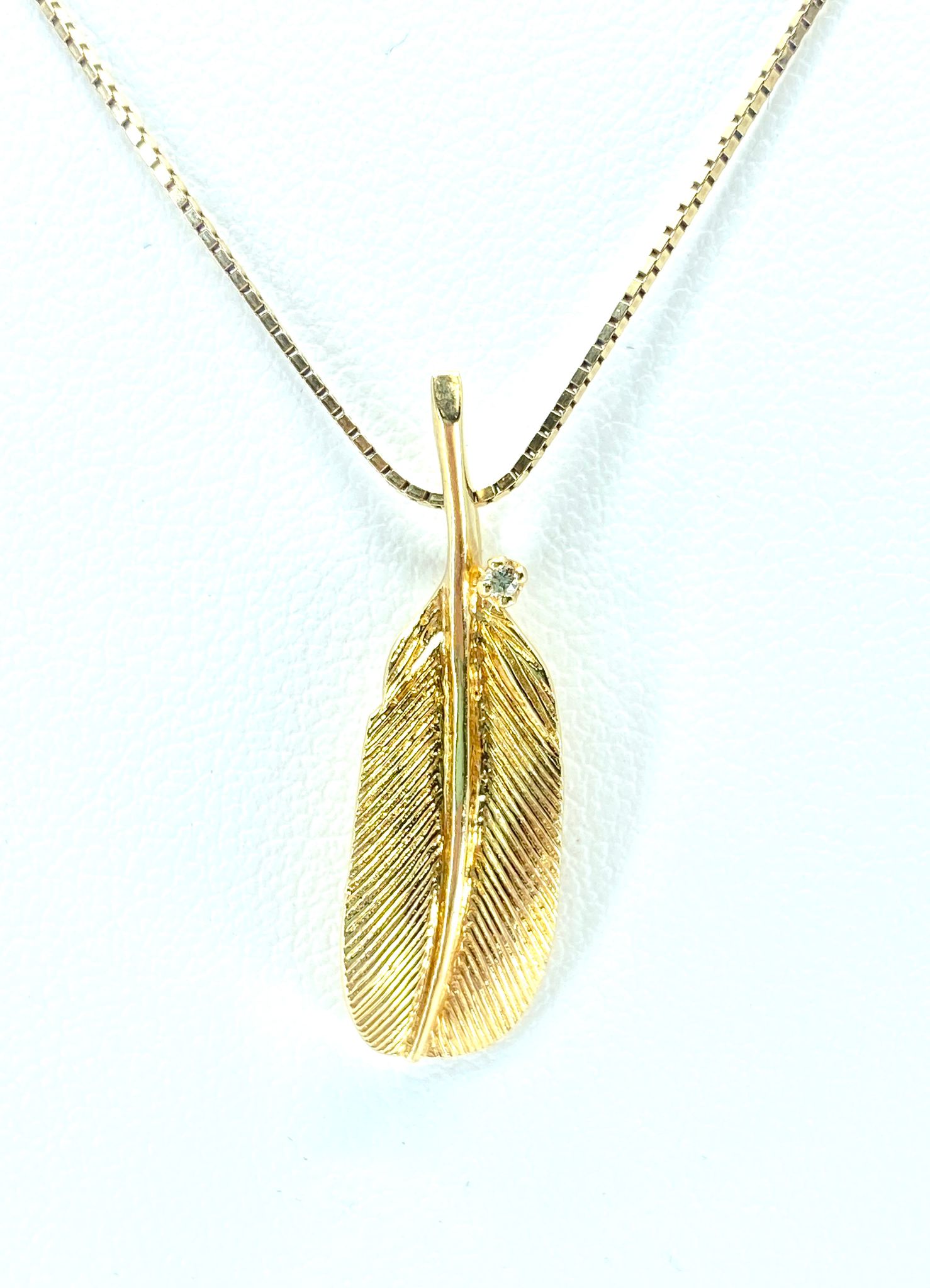 Victorian 14k Gold & VS Diamond Leaf Pendant For Her
