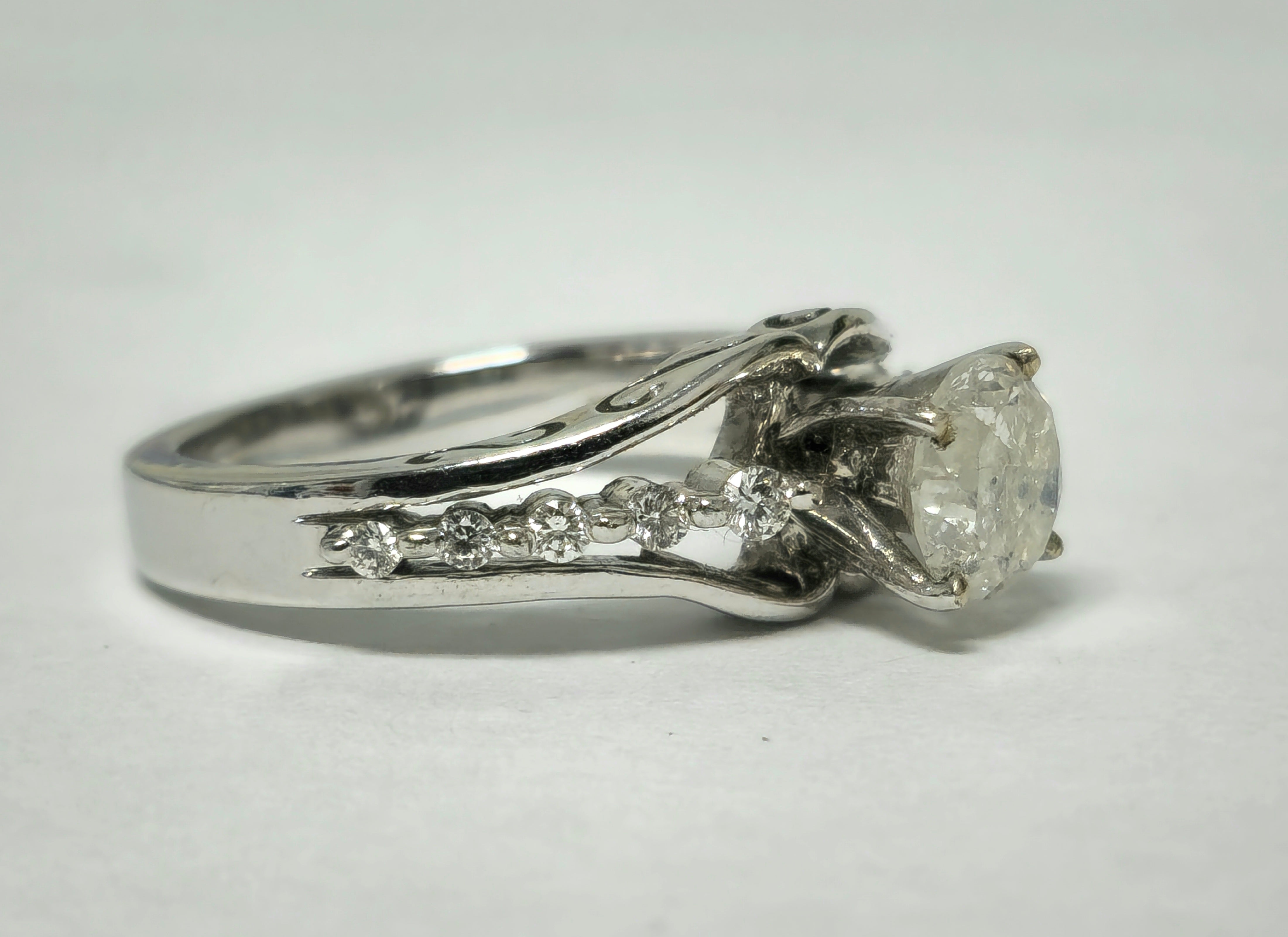 Classic Ladies 1.50 CT Diamond & 14K Gold Ring