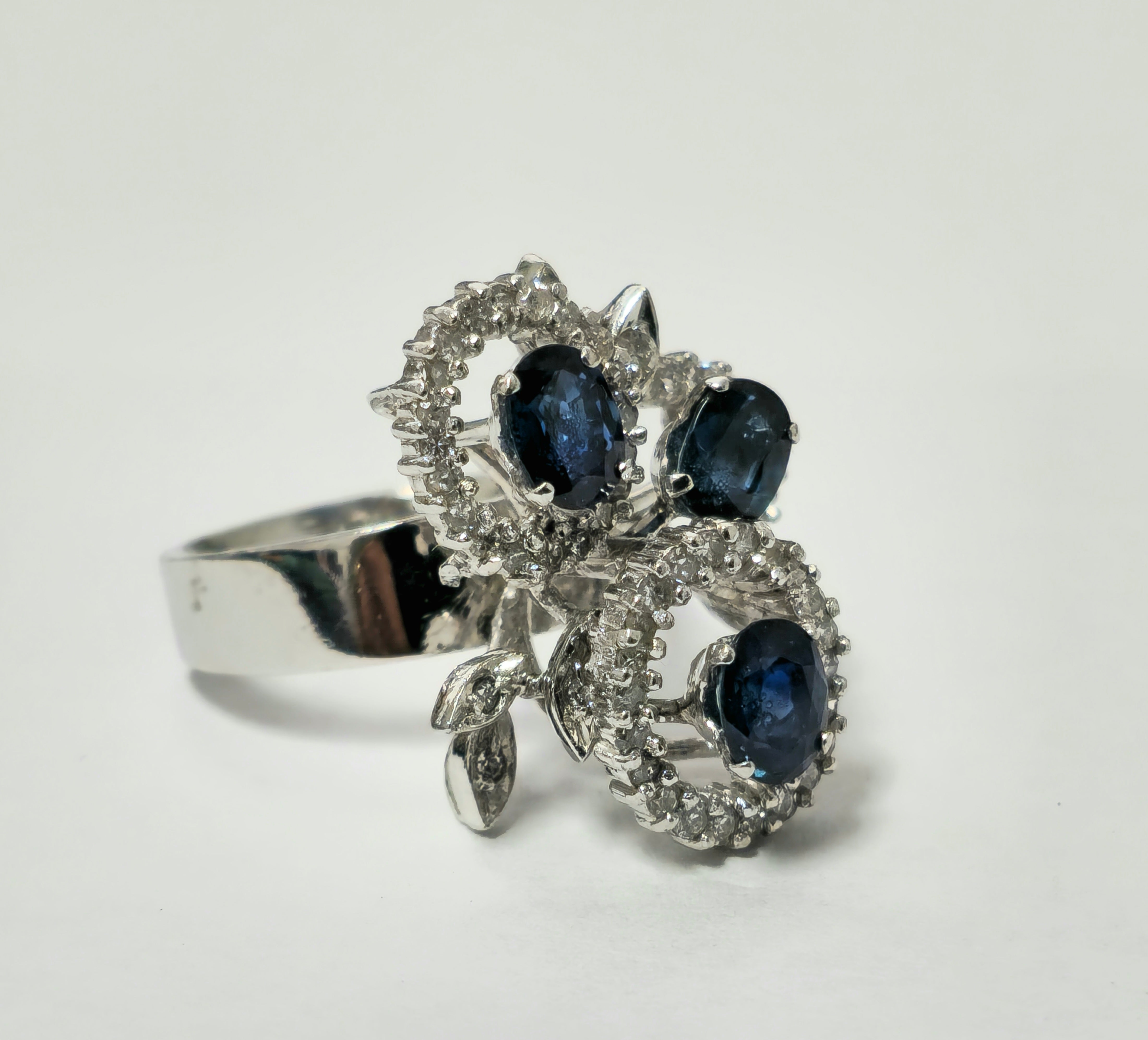 Natural 1.25ct Natural Sapphire & Diamond Ring