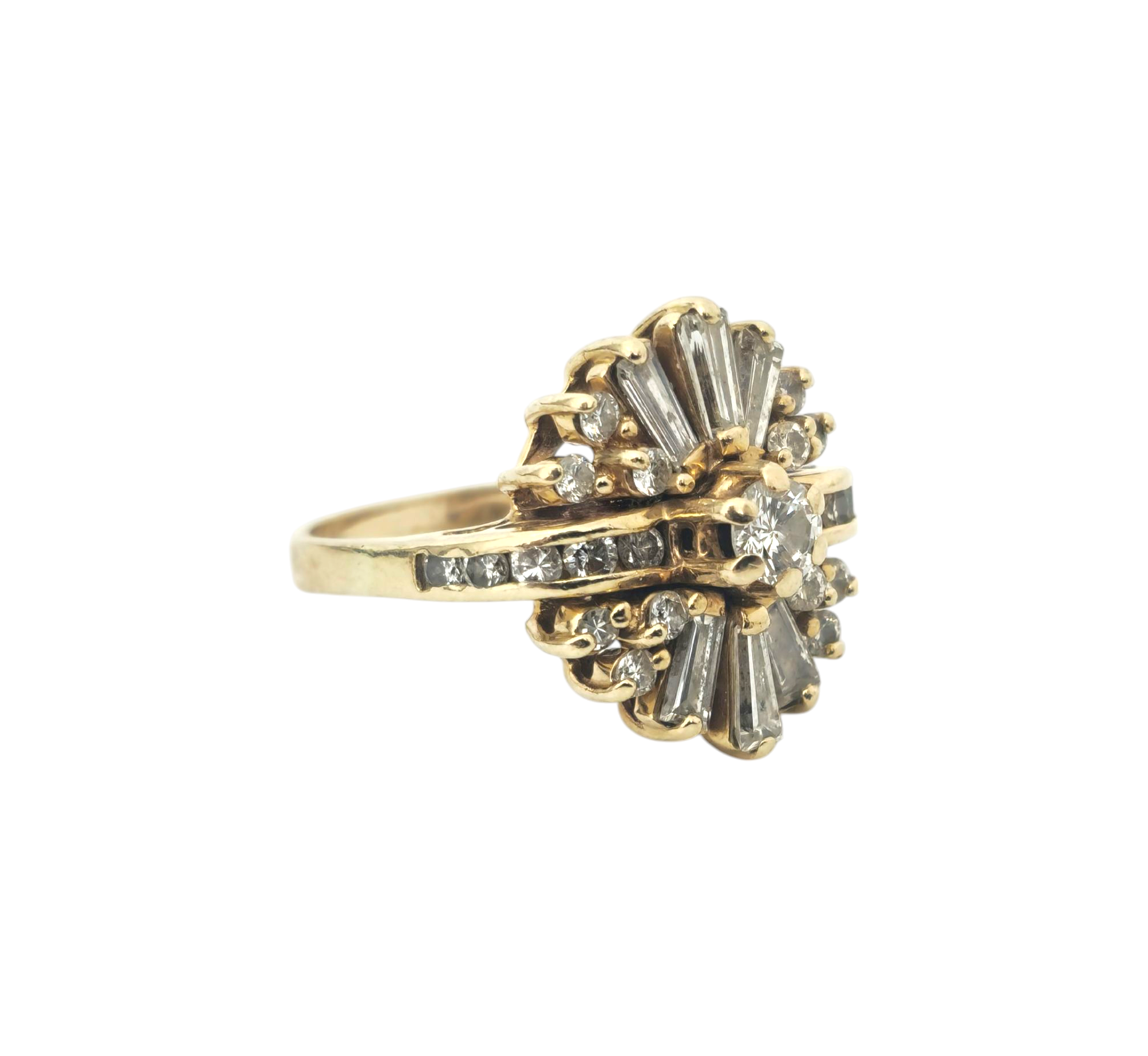 Vintage 2CWT diamond ring in 14k Gold