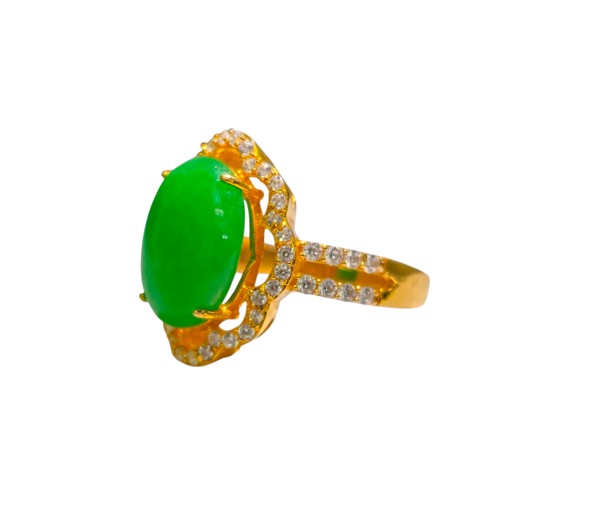 Jade & Diamond Ring in 18k Yellow Gold.