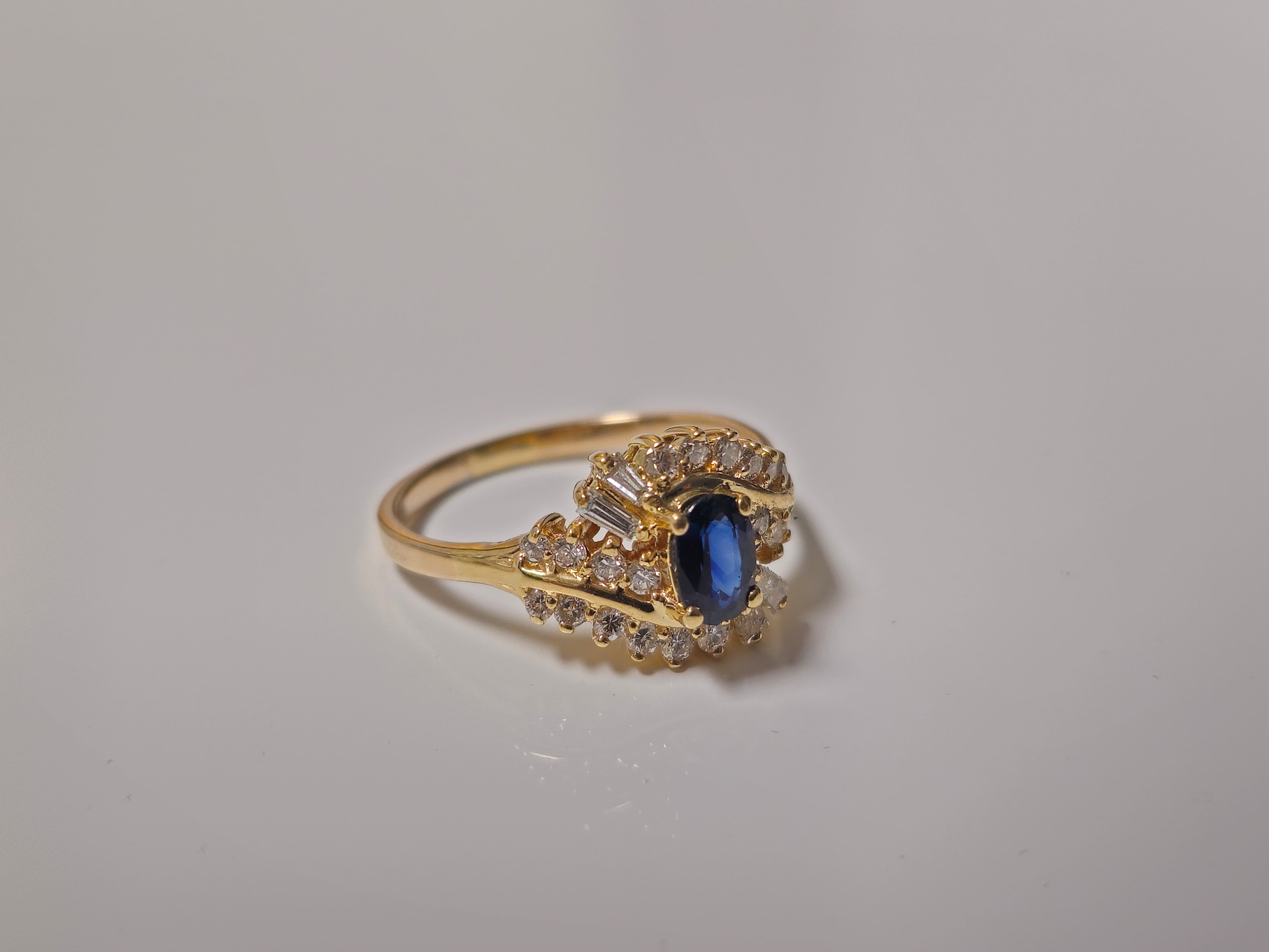 14k Gold Natural Blue Sapphire and Diamond Ring