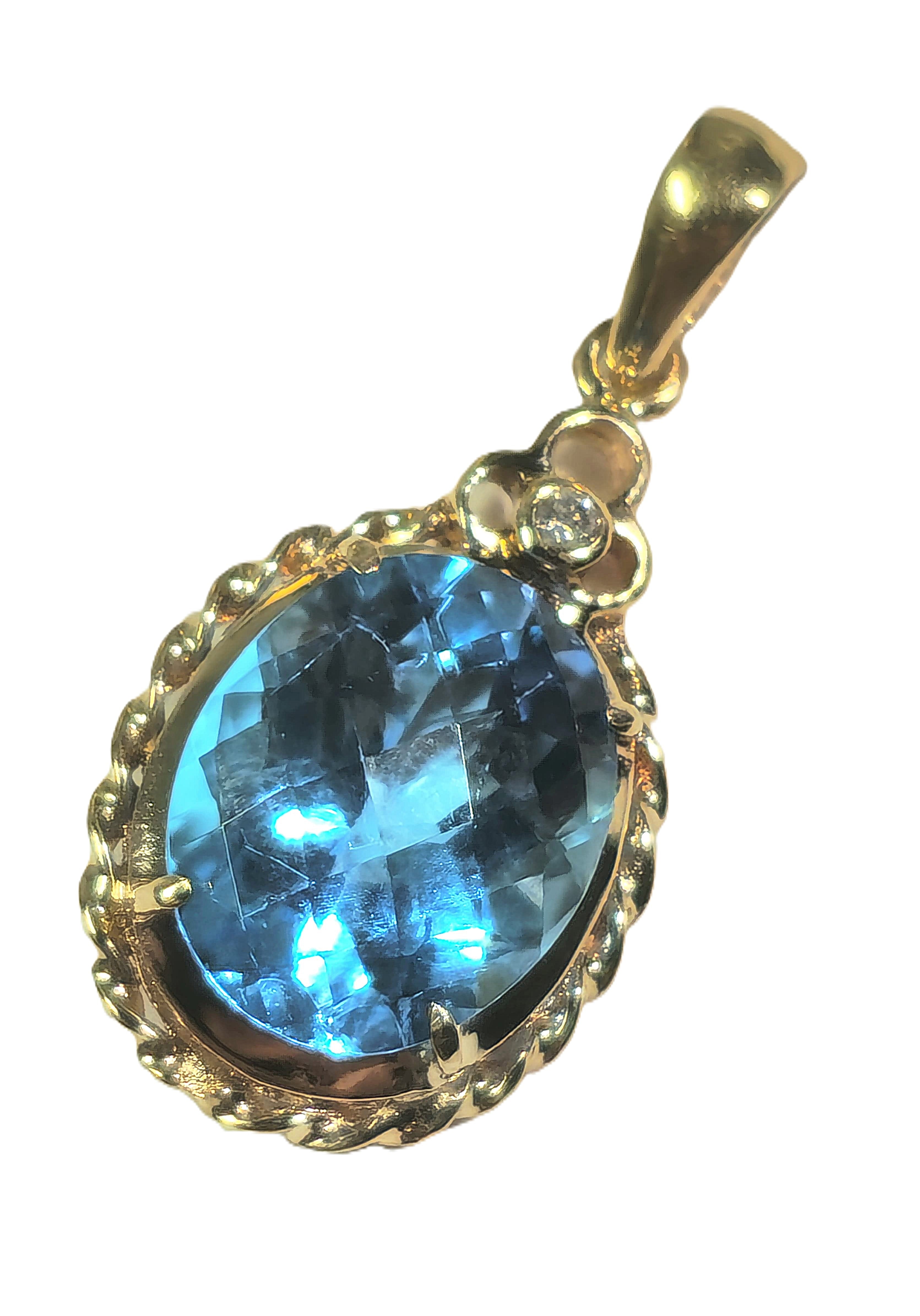 Vintage 3.50ct Aquamarine & Diamond Pendant in 14k Gold