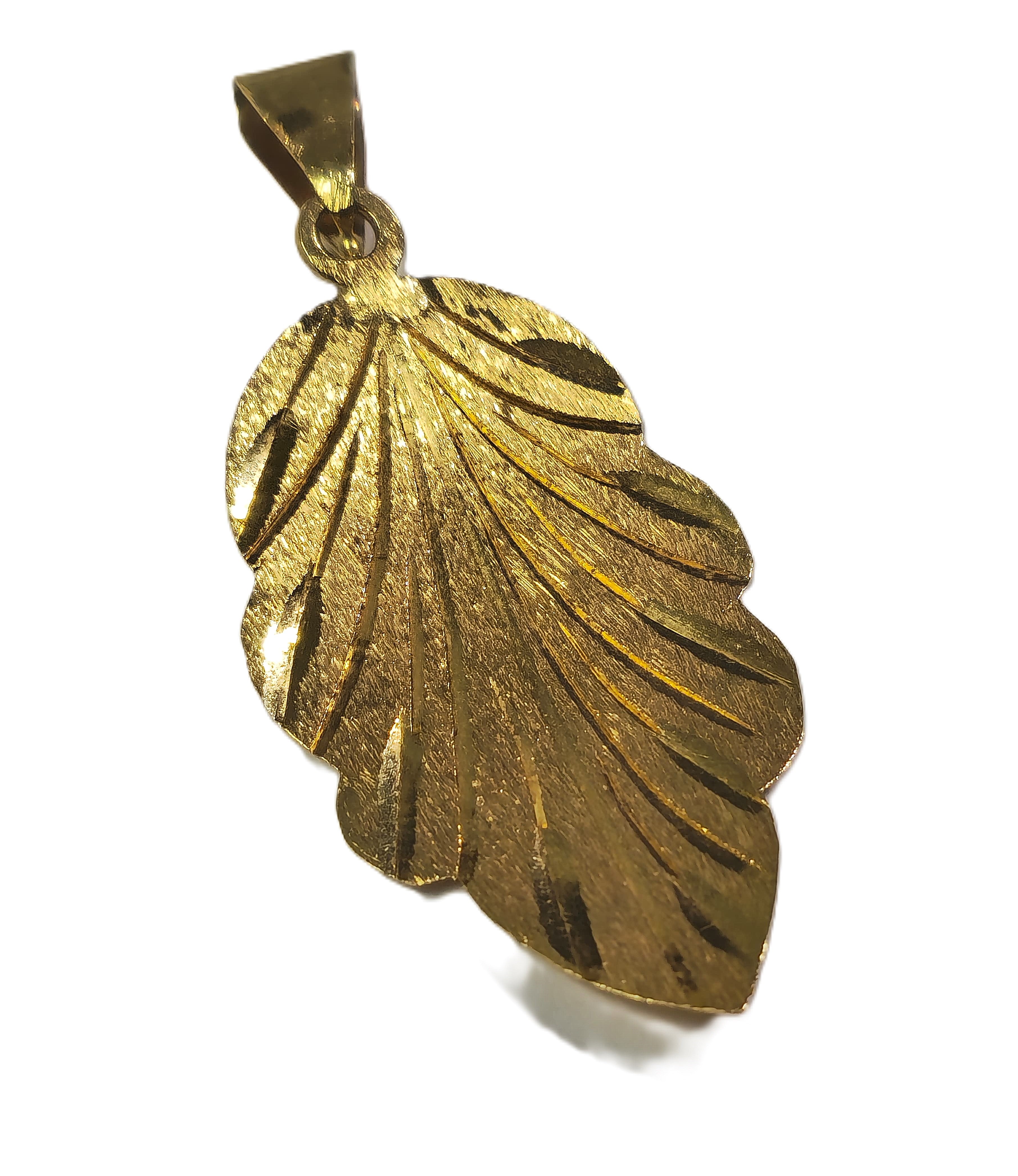 21k Yellow Gold Leaf Motif Pendant