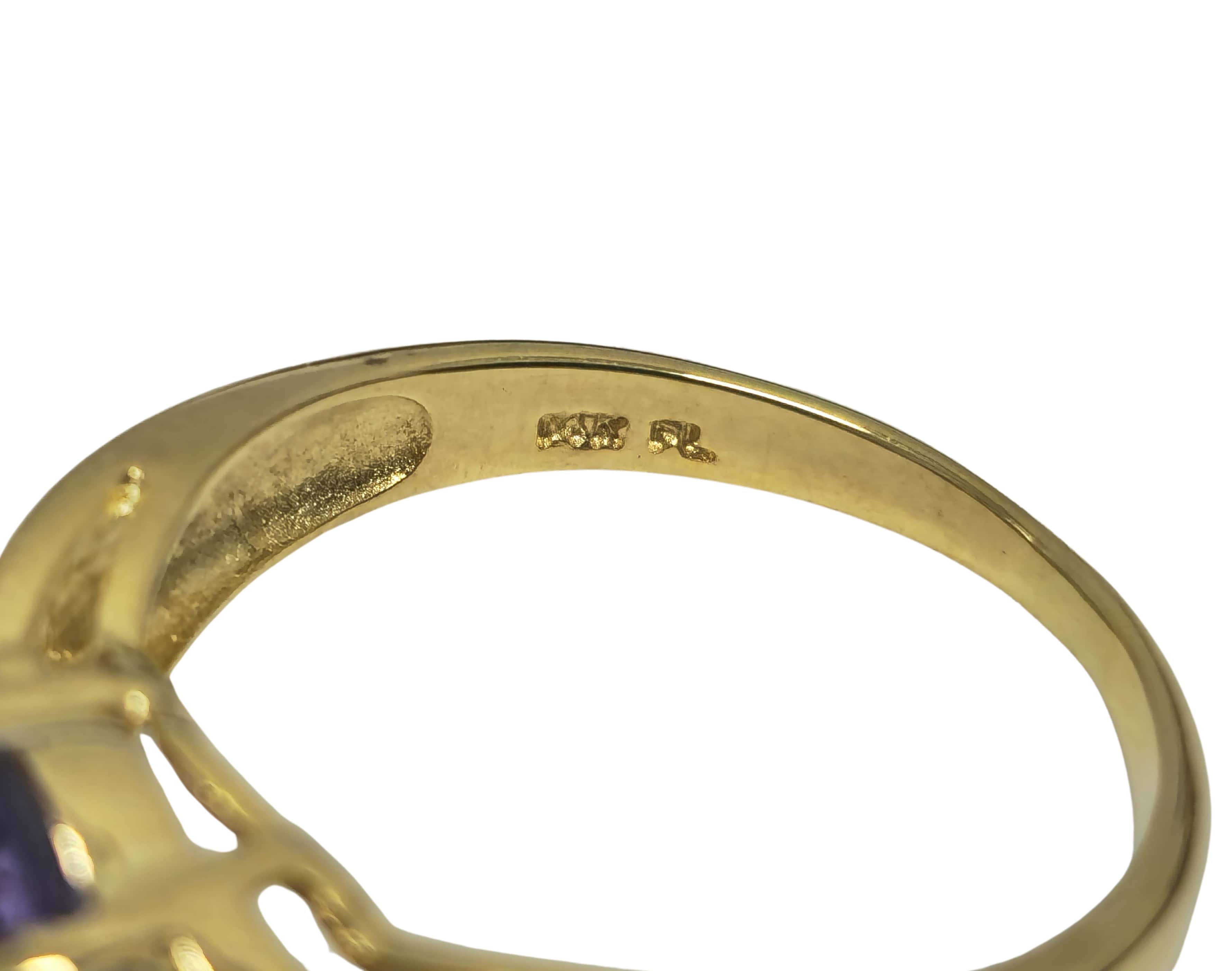 1.60ct Tanzanite Oval in 14k Gold Ring