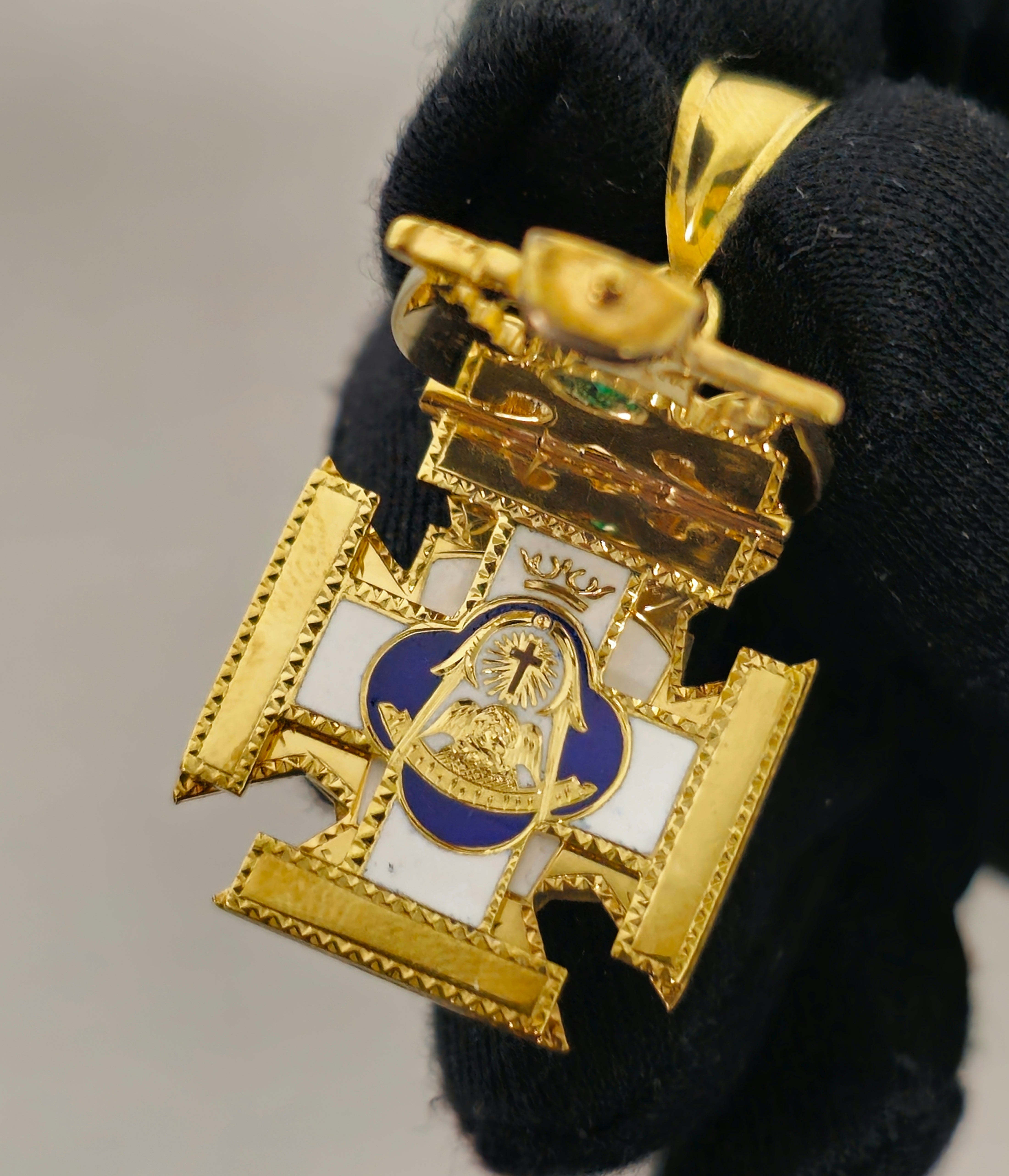 Mid Century European 1.20 Carat Emerald Religious Cross