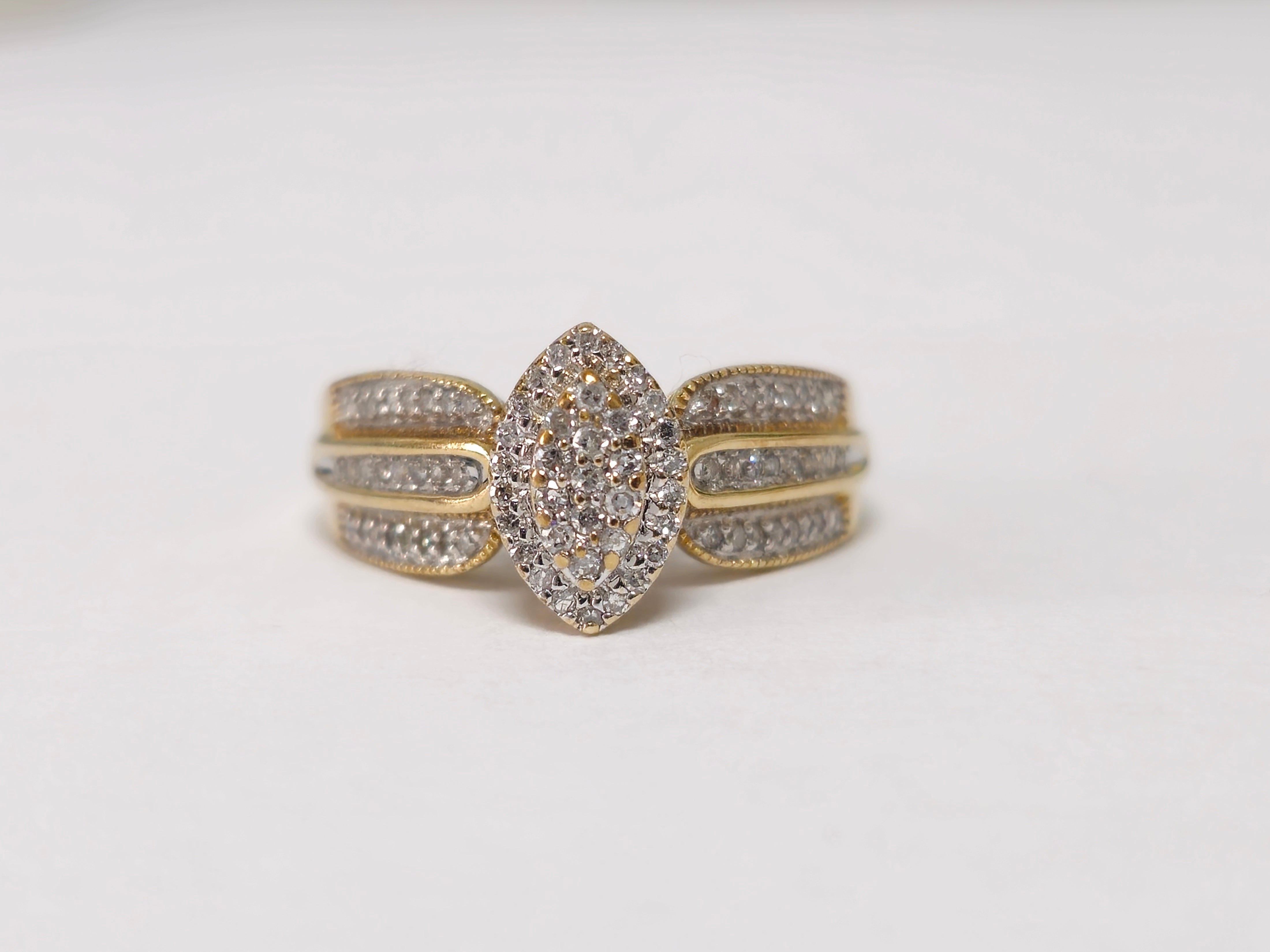 Mid Century Vintage 1.20 Carat Diamond Engagement Womens Ring