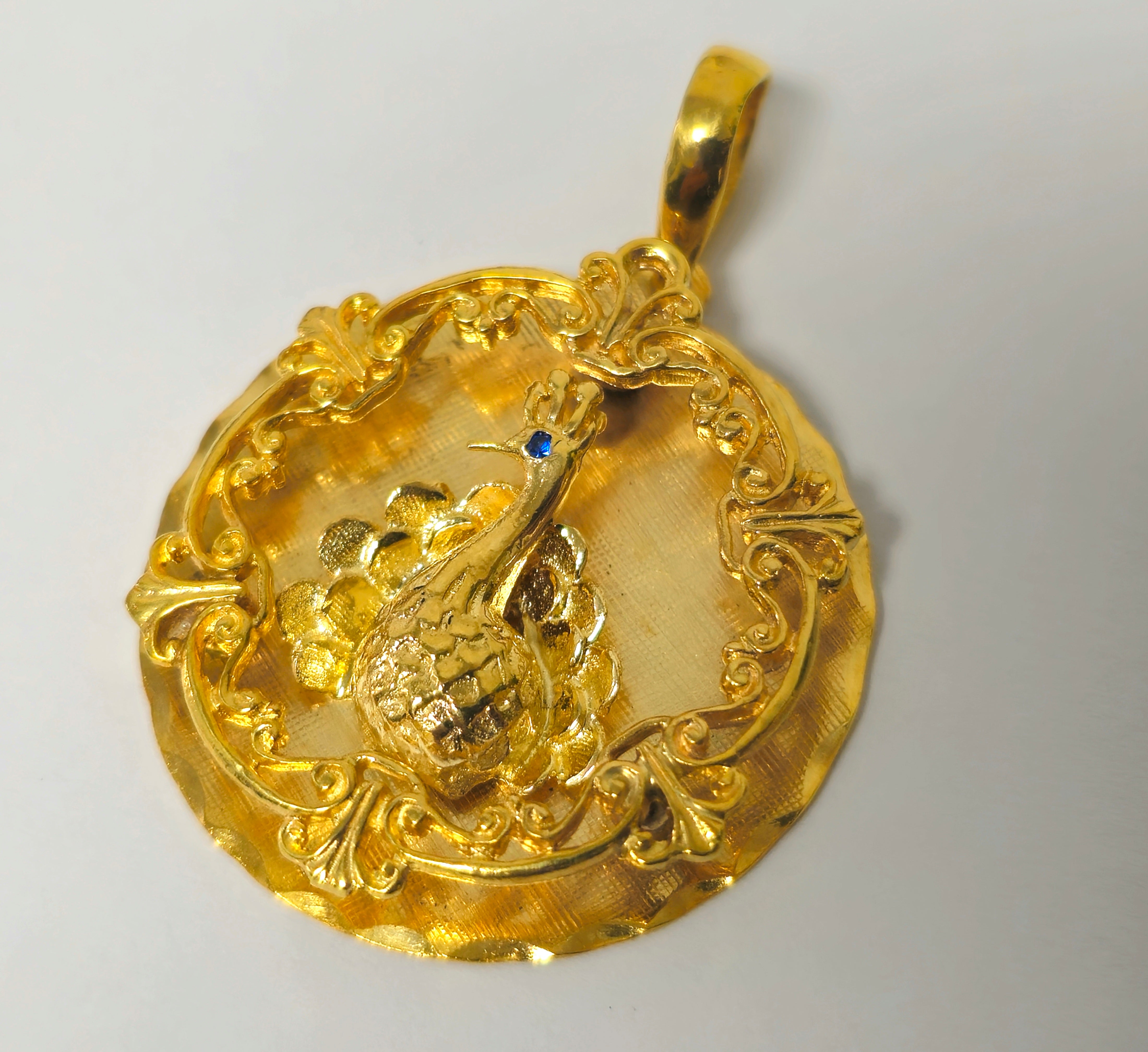 Vintage Peacock Motif Pendant with Blue Sapphire in 14k Gold